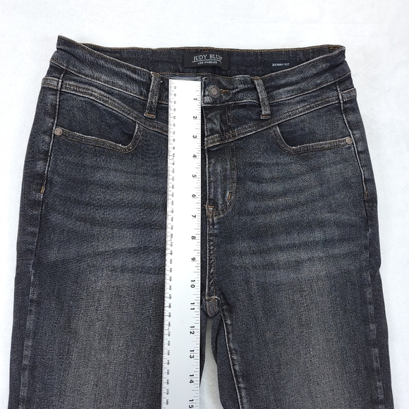 Judy Blue Skinny Faded Black Jeans Jb88287 Size 11/30 28x27
Waist 15”. - Picture 5 of 10
